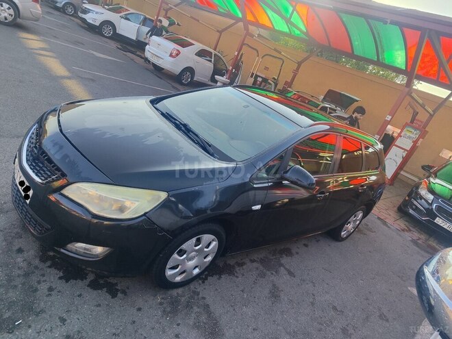 Opel Astra 2011, 270,000 km - 1.3 l - Gəncə