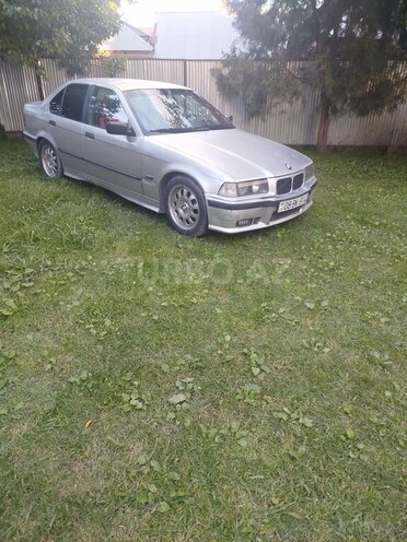 BMW 320 1994, 348,000 km - 2.0 л - Balakən