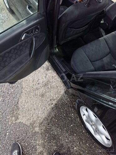 Mercedes C 200 2001, 570,000 km - 2.2 l - Bakı