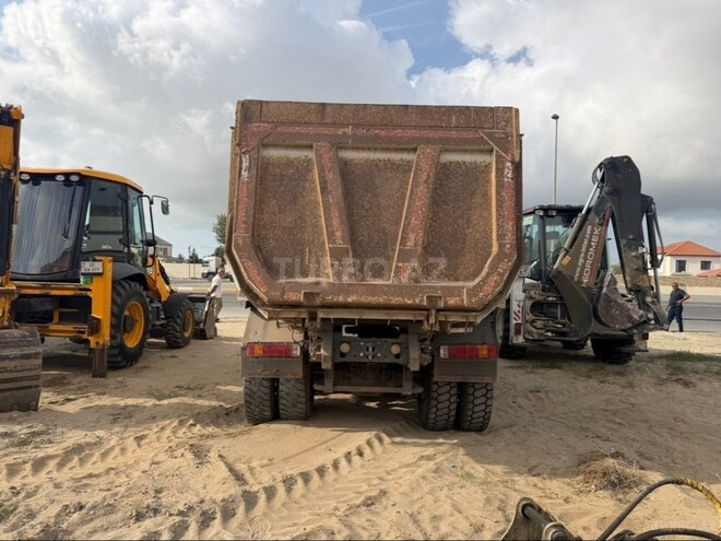 HOWO Sinotruk 2023, 50,000 km - 10.0 l - Bakı