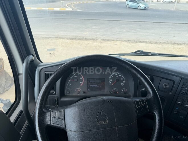 HOWO Sinotruk 2023, 50,000 km - 10.0 l - Bakı