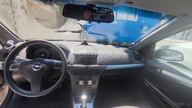Opel Astra 2005, 300,000 km - 1.8 l - Bakı