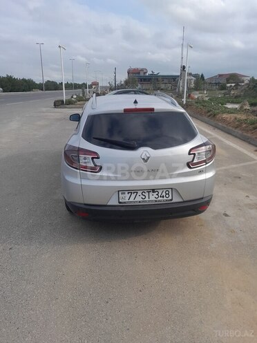 Renault Megane 2011, 424,000 km - 1.5 l - Bakı