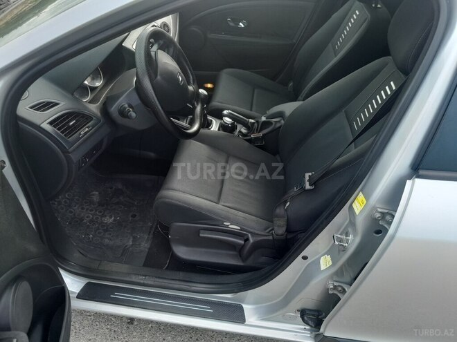Renault Megane 2011, 424,000 km - 1.5 l - Bakı