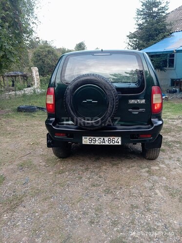 Chevrolet Niva 2003, 250,000 km - 1.7 l - Astara