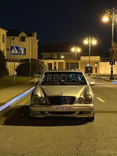 Mercedes E 320 2000, 328,500 km - 3.2 l - Bakı