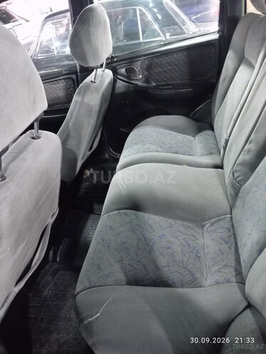 Chevrolet Niva 2003, 250,000 km - 1.7 l - Astara