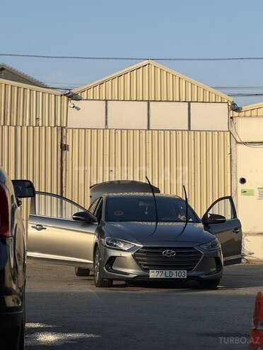 Hyundai Avante 2016, 192,000 km - 1.6 l - Bakı