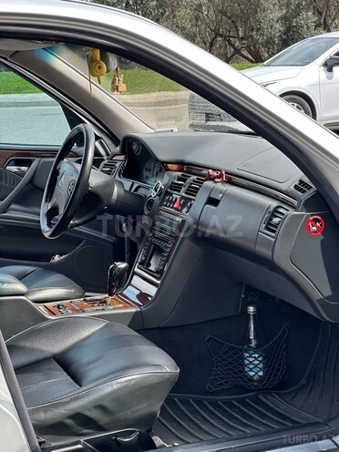 Mercedes E 320 2000, 328,500 km - 3.2 l - Bakı