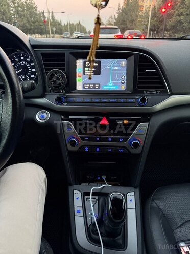 Hyundai Elantra 2017, 266,000 km - 2.0 l - Bakı