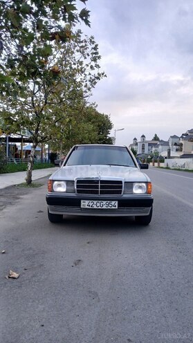 Mercedes 190 1991, 856,320 km - 2.0 l - Astara