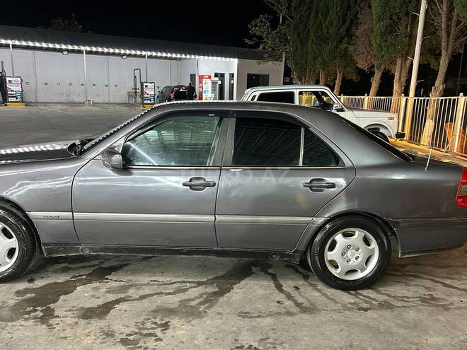 Mercedes C 180 1995, 250,000 km - 1.8 l - Gəncə