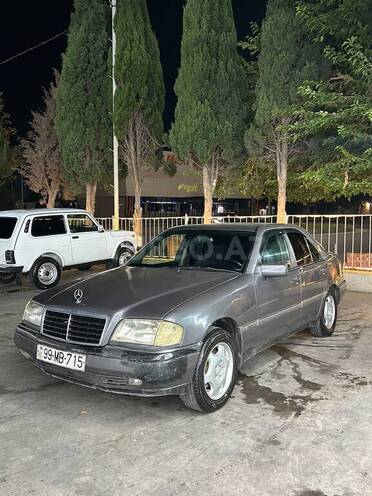 Mercedes C 180 1995, 250,000 km - 1.8 l - Gəncə