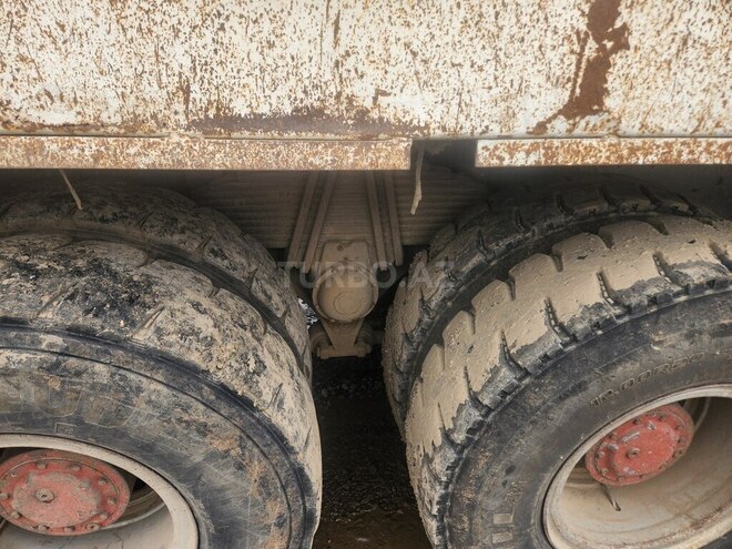 HOWO Sinotruk 2013, 400,000 km - 9.0 l - Füzuli