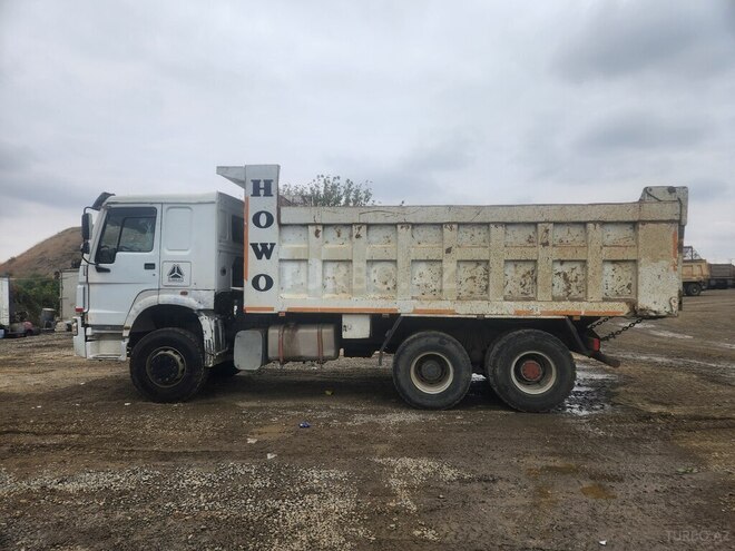 HOWO Sinotruk 2013, 400,000 km - 9.0 l - Füzuli