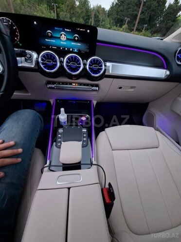 Mercedes GLB 250 4MATIC 2023, 63,000 km - 2.0 l - Bakı