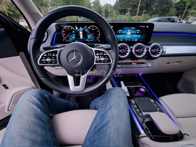 Mercedes GLB 250 4MATIC 2023, 63,000 km - 2.0 l - Bakı