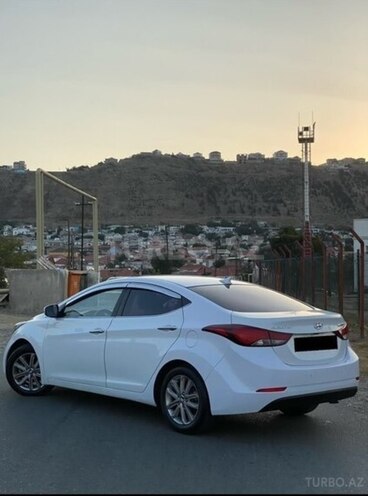 Hyundai Avante 2015, 75,000 km - 1.6 l - Bakı