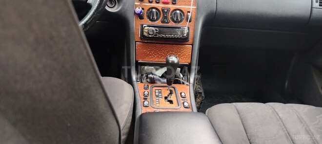 Mercedes E 240 1999, 354,000 km - 2.4 l - Beyləqan