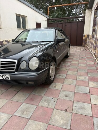 Mercedes E 220 1998, 526,000 km - 2.2 л - Bakı