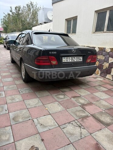 Mercedes E 220 1998, 526,000 km - 2.2 л - Bakı