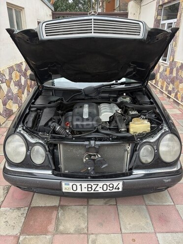 Mercedes E 220 1998, 526,000 km - 2.2 л - Bakı