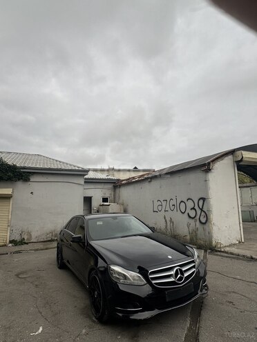 Mercedes E 220 2014, 300,000 km - 2.1 l - Bakı