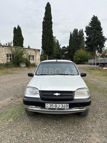 Chevrolet Niva 2005, 123,480 km - 1.7 l - Qazax