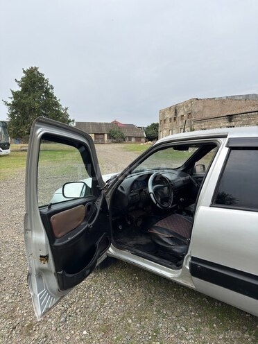 Chevrolet Niva 2005, 123,480 km - 1.7 l - Qazax