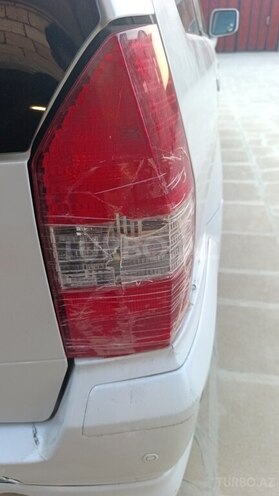 Mitsubishi Chariot 2000, 211,300 km - 2.4 l - Bakı