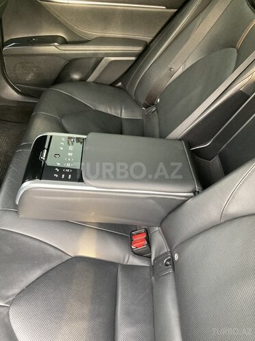 Toyota Camry 2018, 130,000 km - 2.5 l - Bakı