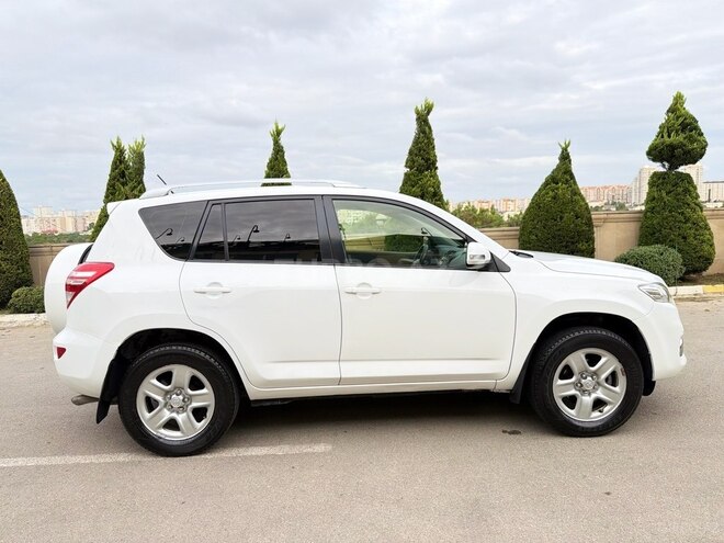 Toyota RAV4 2012, 280,000 km - 2.0 л - Bakı