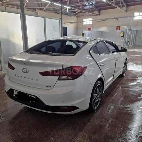 Hyundai Elantra 2019, 217,457 km - 2.0 l - Bakı