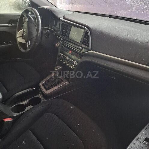 Hyundai Elantra 2019, 217,457 km - 2.0 l - Bakı