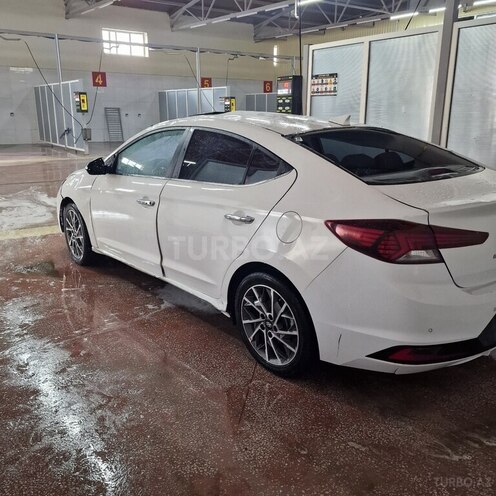 Hyundai Elantra 2019, 217,457 km - 2.0 l - Bakı