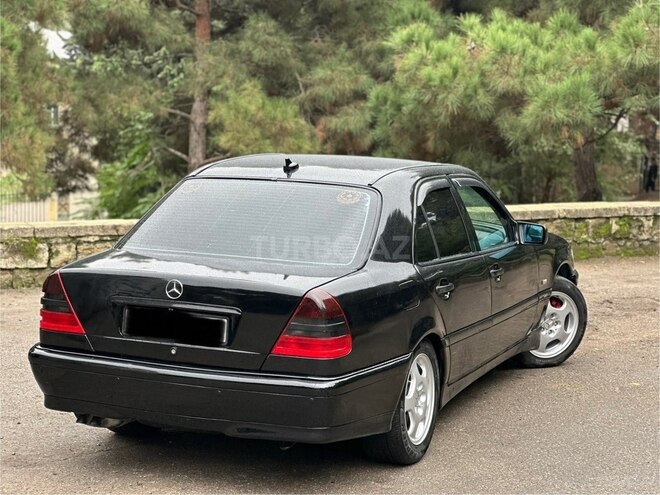 Mercedes C 240 2000, 254,854 km - 2.4 l - Bakı