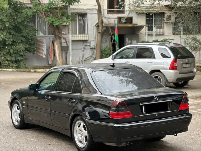 Mercedes C 240 2000, 254,854 km - 2.4 l - Bakı