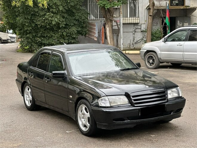 Mercedes C 240 2000, 254,854 km - 2.4 l - Bakı