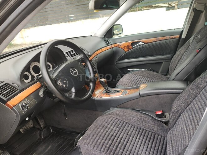 Mercedes E 320 2004, 264,000 km - 3.2 l - Bakı