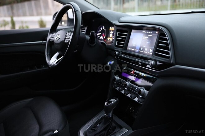 Hyundai Avante 2019, 194,000 km - 1.6 l - Bakı