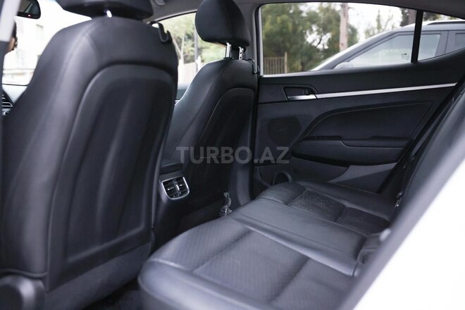 Hyundai Avante 2019, 194,000 km - 1.6 l - Bakı