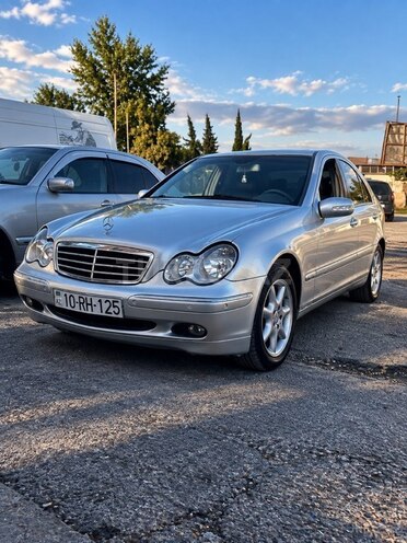 Mercedes C 240 2001, 371,225 km - 2.6 l - Salyan