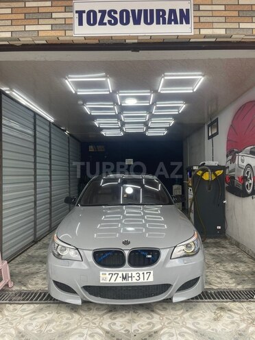 BMW 525 2006, 302,000 km - 2.5 l - Bakı