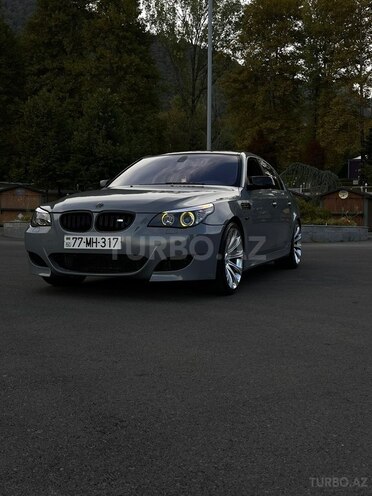 BMW 525 2006, 302,000 km - 2.5 l - Bakı