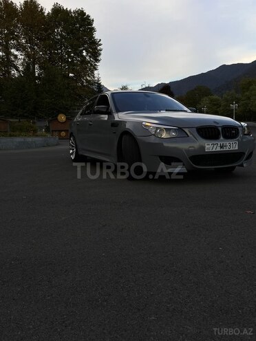BMW 525 2006, 302,000 km - 2.5 l - Bakı