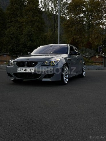 BMW 525 2006, 302,000 km - 2.5 l - Bakı