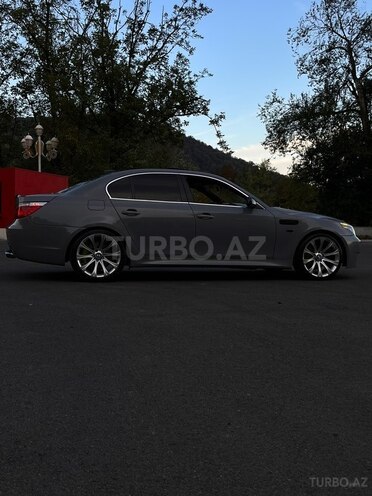 BMW 525 2006, 302,000 km - 2.5 l - Bakı