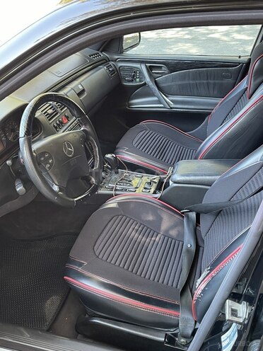 Mercedes E 320 2001, 460,000 km - 3.2 л - Mingəçevir