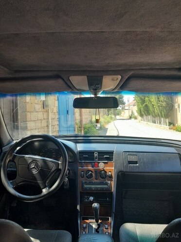 Mercedes C 220 1994, 890,000 km - 2.2 l - Bakı