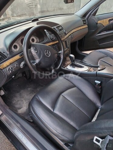 Mercedes E 240 2003, 406,979 km - 2.6 l - Sumqayıt